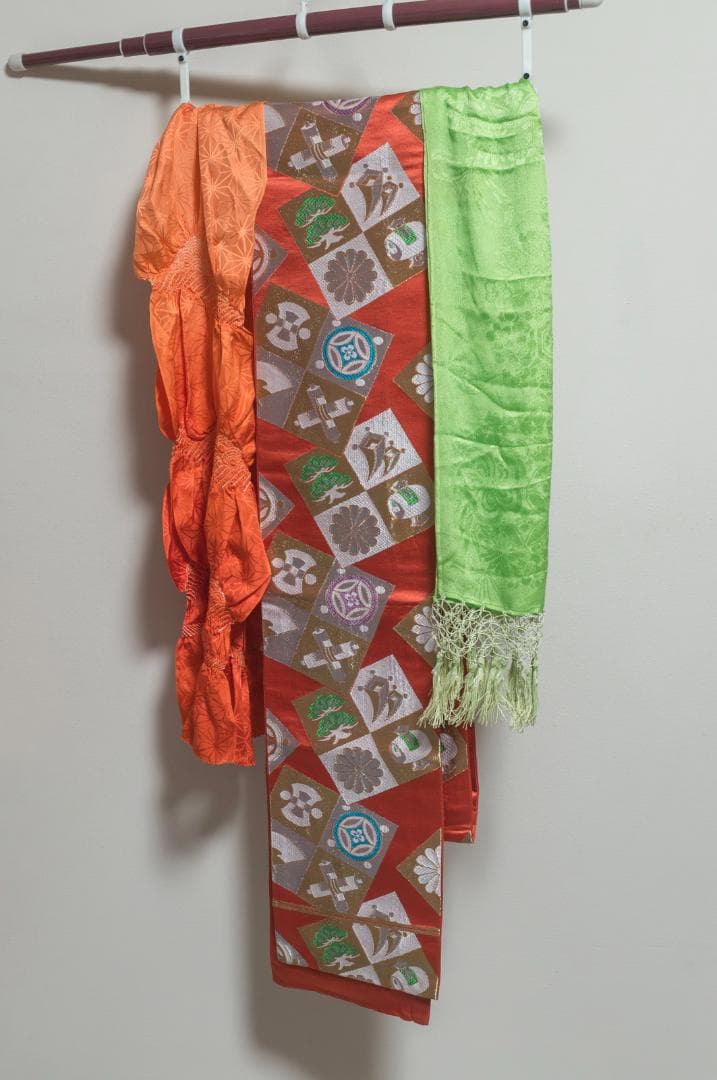 おもち【七五三7歳】正絹・晴着・薄紫グラデ×金駒刺繍 ・鴛鴦流水文様