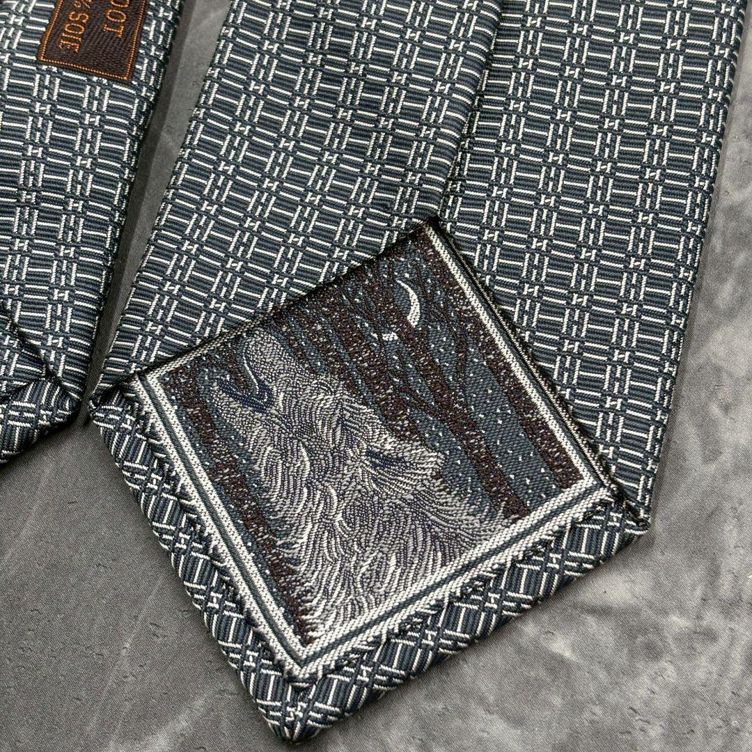 ✨美品✨HERMES ネクタイ 現行H柄 月夜の狼ウルフの刺繍 含む　2本セット