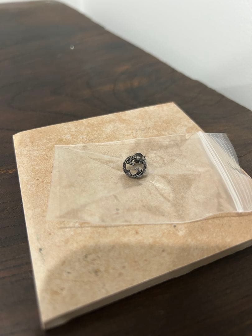 【新品】【特価】GUCCIピアス