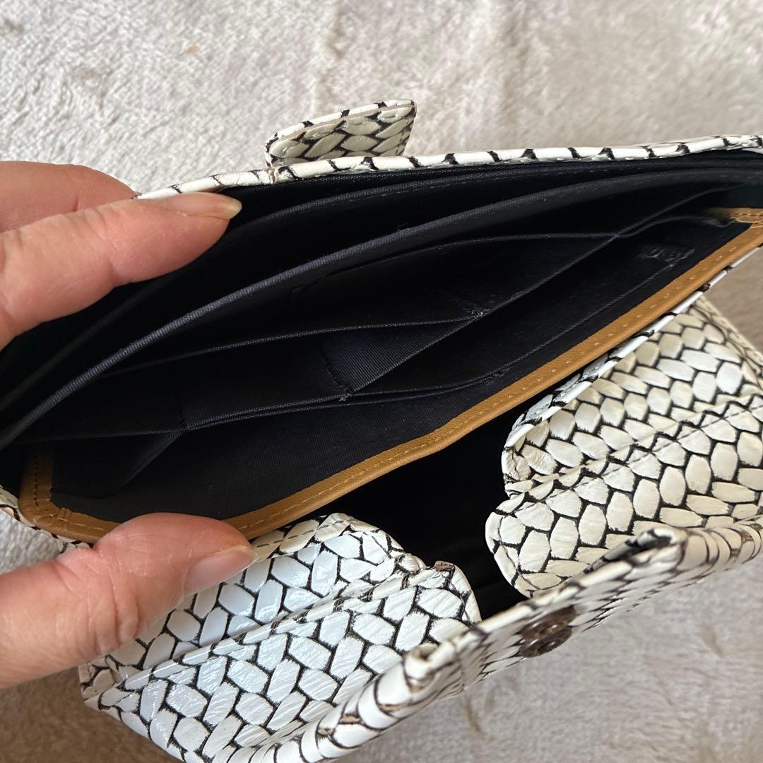 HIROKO HAYASHI ホワイト　オッティカ　折り財布