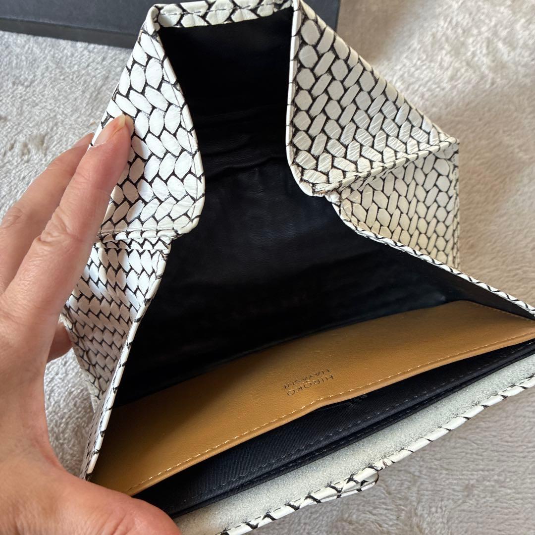 HIROKO HAYASHI ホワイト　オッティカ　折り財布