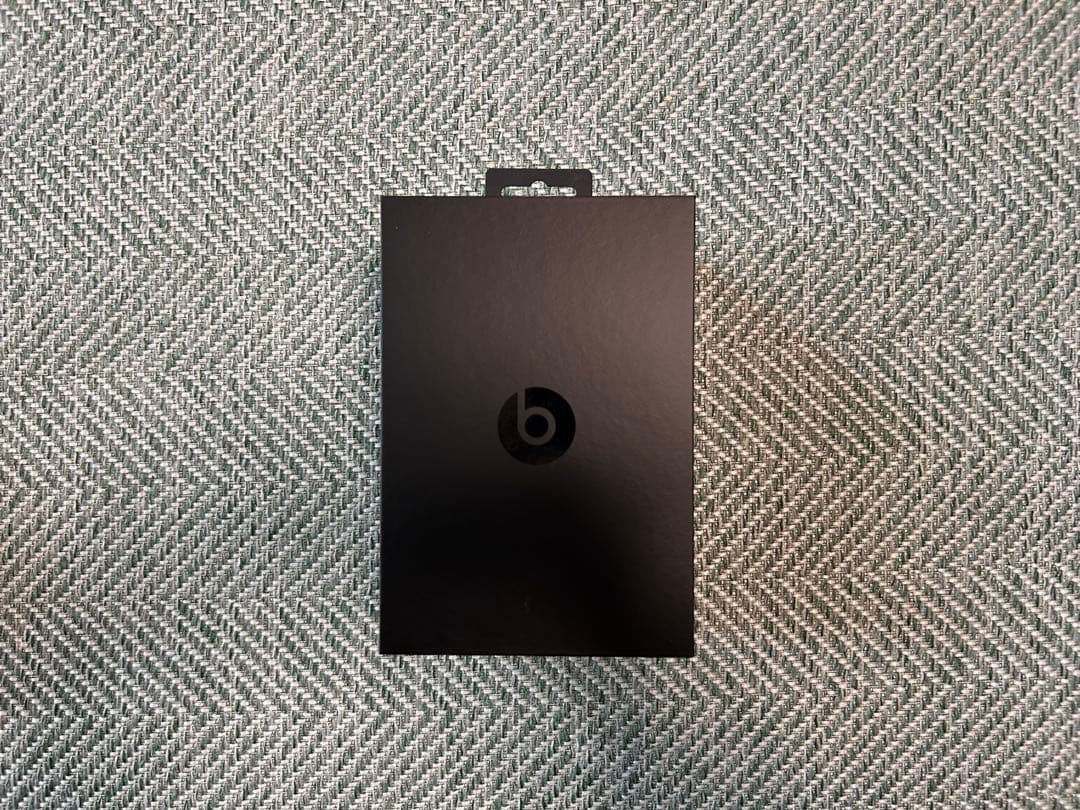 Beats Solo3 Wireless レッド