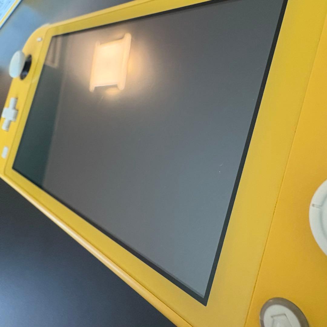 ニンテンドー Switch Lite イエロー