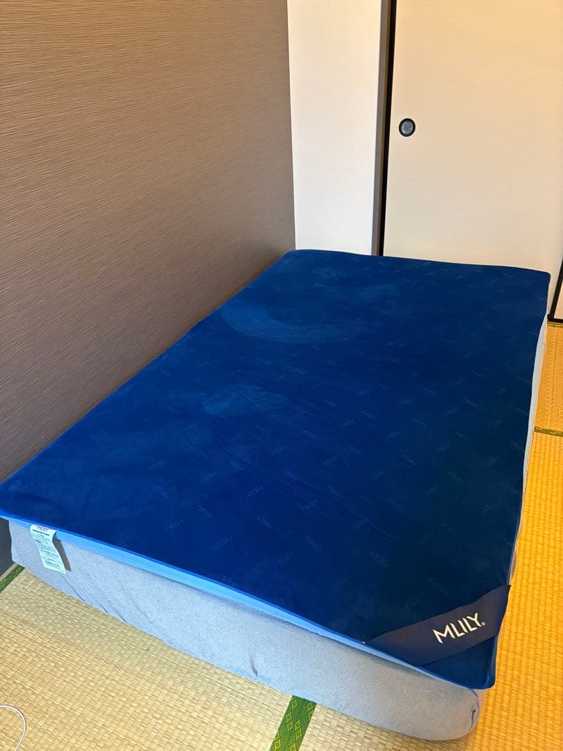 【美品！】エムリリー 優反発 マットレス 厚さ3センチ　セミダブル　トッパー