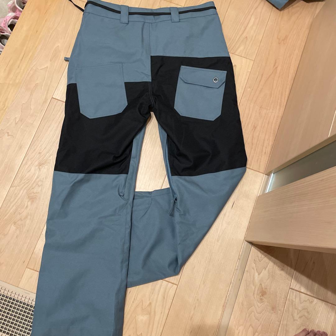 スノーボードウェア 黒と青のツートン　セットアップ