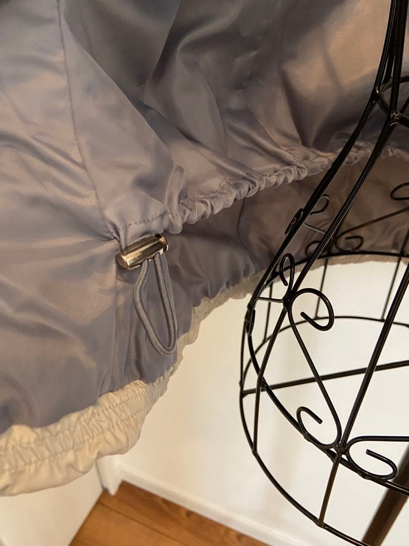 【新品】ヒールクリーク　グレー ショートスリーブ ダウンジャケット