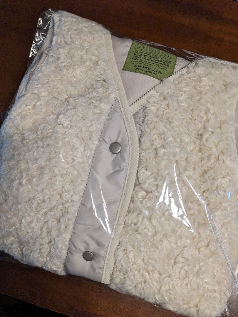 ニコアンド　アソートファーベスト　アイボリー　M　新品タグ付き