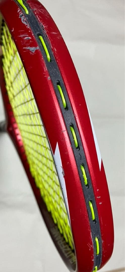 ボルトレイジ7Vテニスラケット 赤
