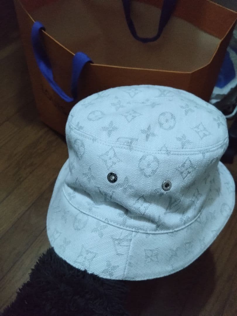 チ*ャ様 極美品♡ルイヴィトン　19AW　シャポー　　バケットハット　リバーシブ