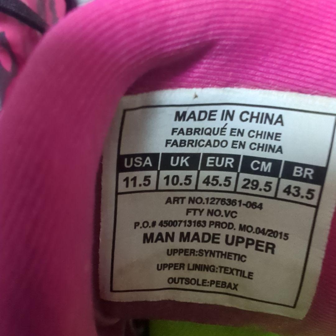 アンダーアーマー　海外限定　29.5センチ