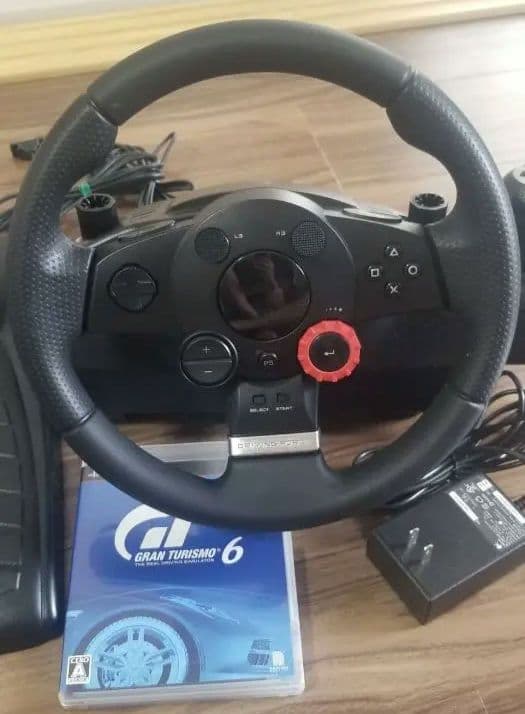 Logicool driving while(車のゲーム)