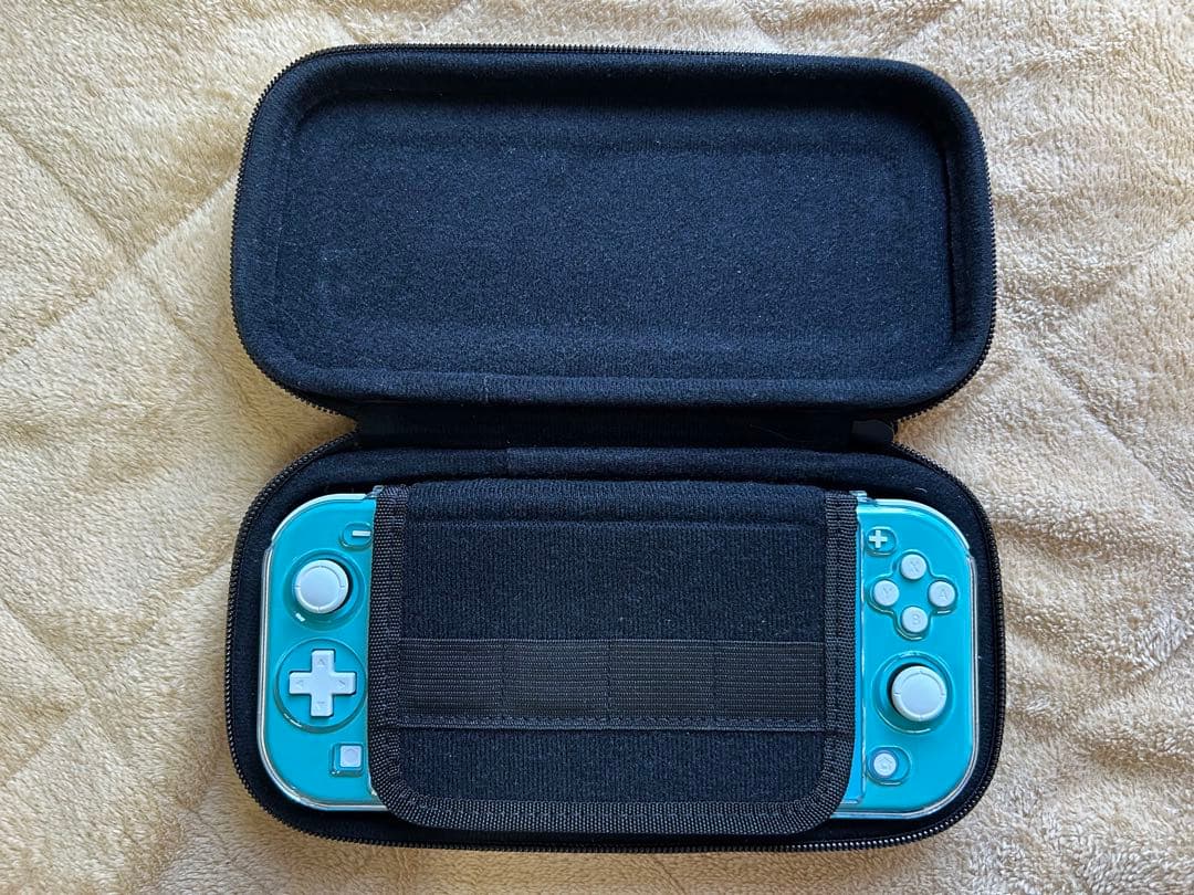 【美品】Nintendo Switch Lite＋ケース・本体カバー・液晶カバー