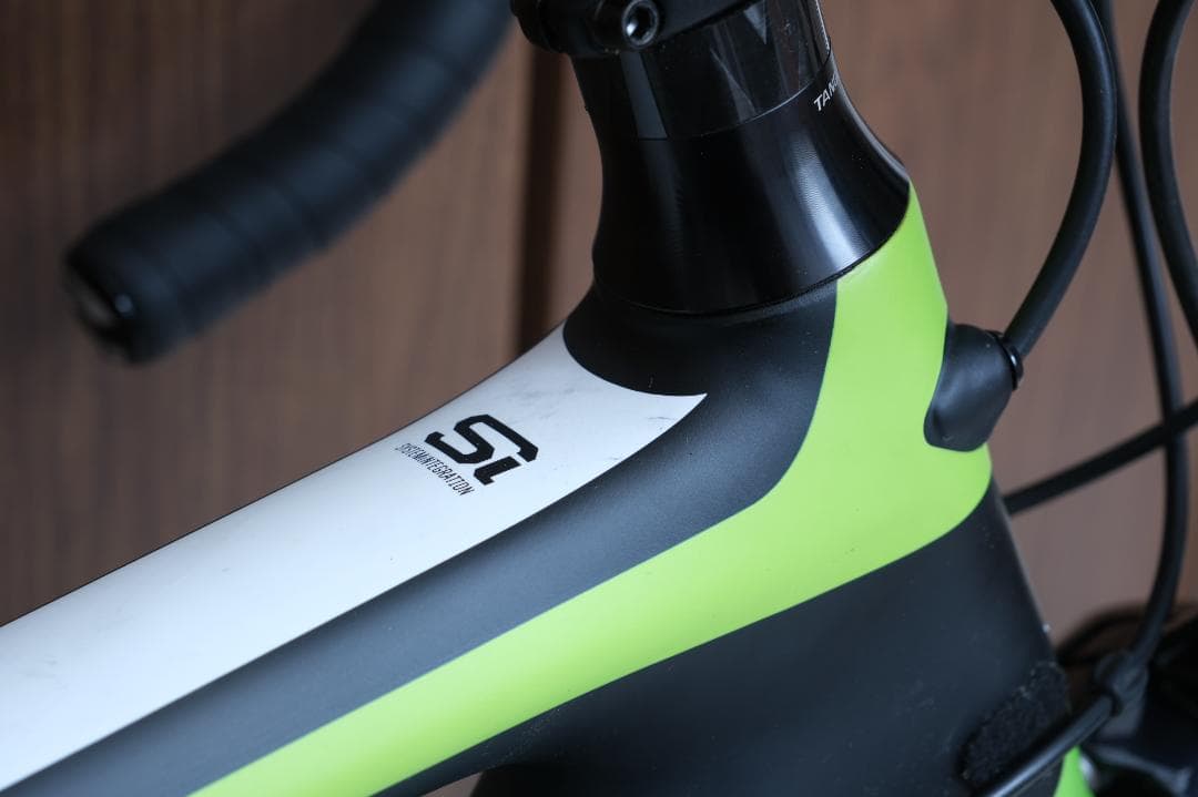 Cannondale Synapse Carbon ホイールコンポカスタム