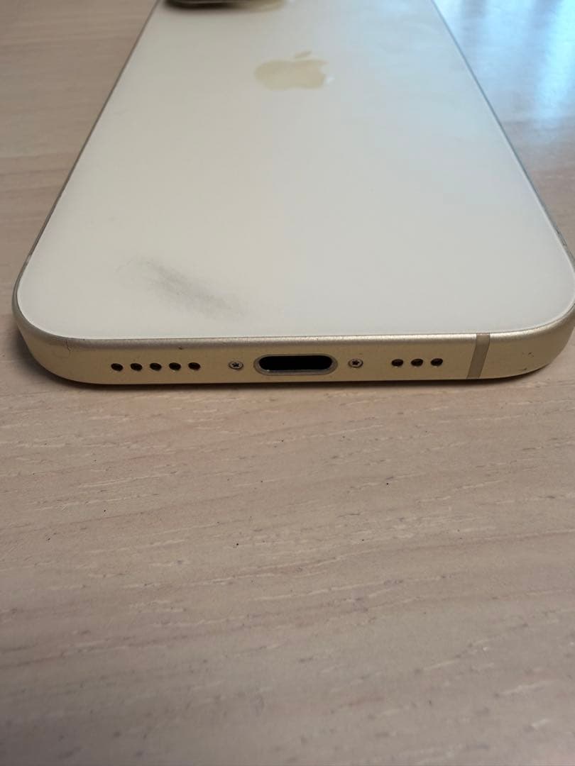 Apple iPhone 15 128GB イエロー 本体