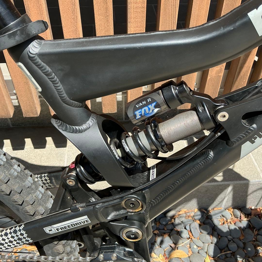 期間限定値下げ中　マングース　pinn’r フルサス