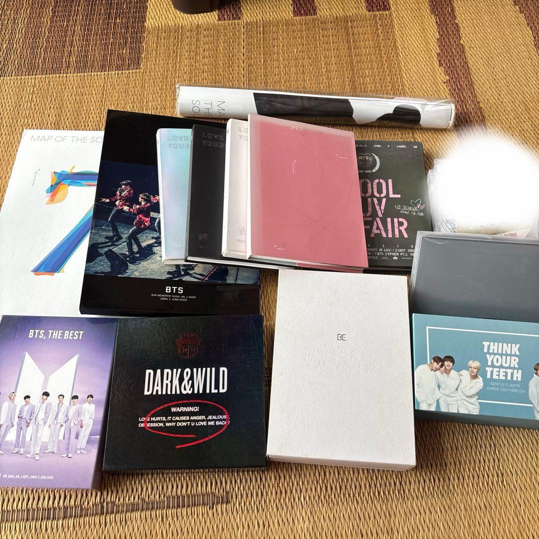 即購入◎ BTS アルバムライブDVD トレカポスターまとめ売り　値下げ交渉可能