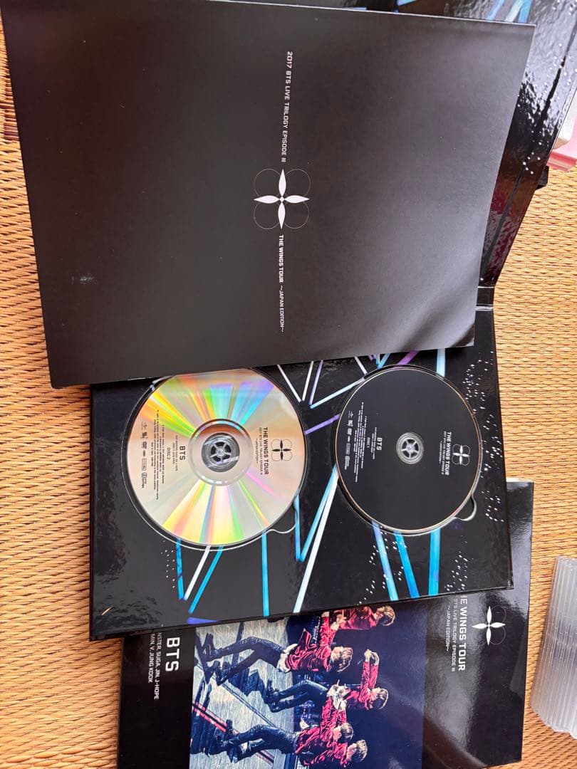 即購入◎ BTS アルバムライブDVD トレカポスターまとめ売り　値下げ交渉可能