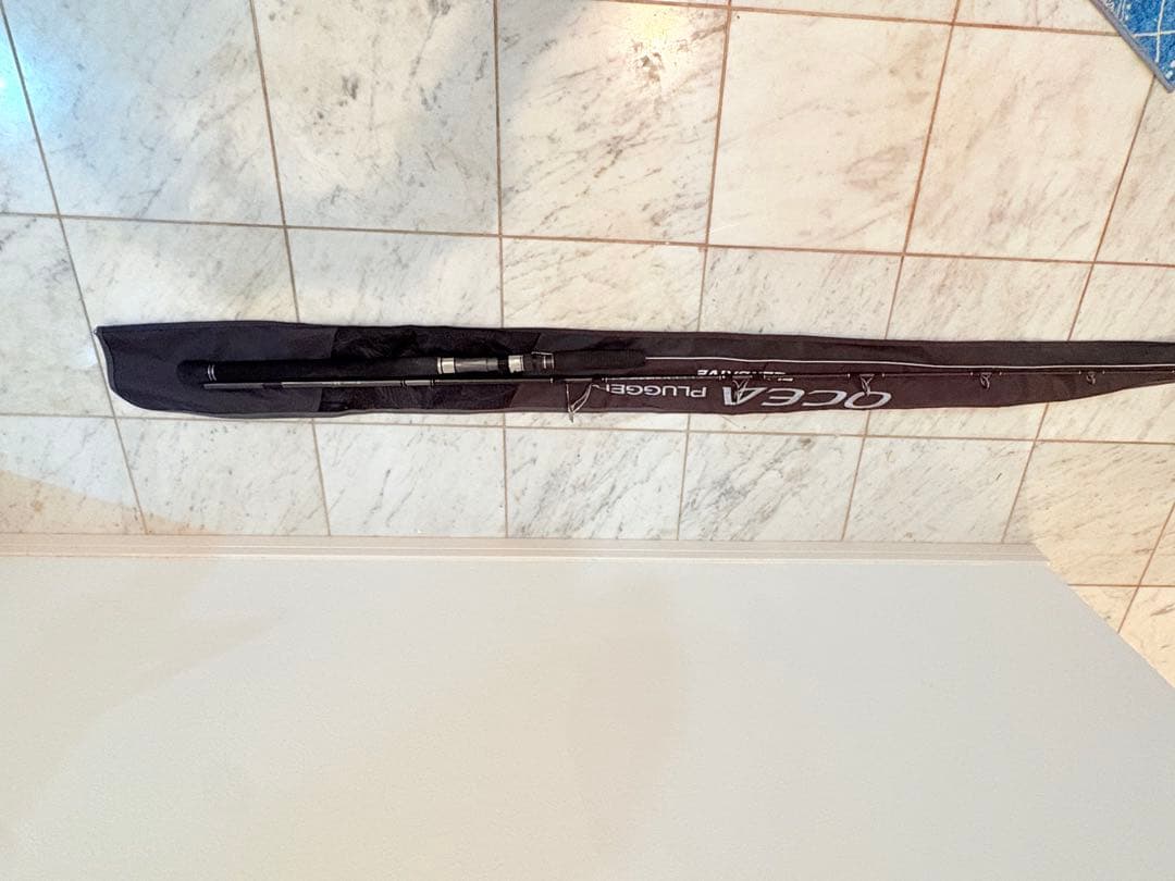 OCEA PLUGGER S77MH ロッド キャリーケース付き