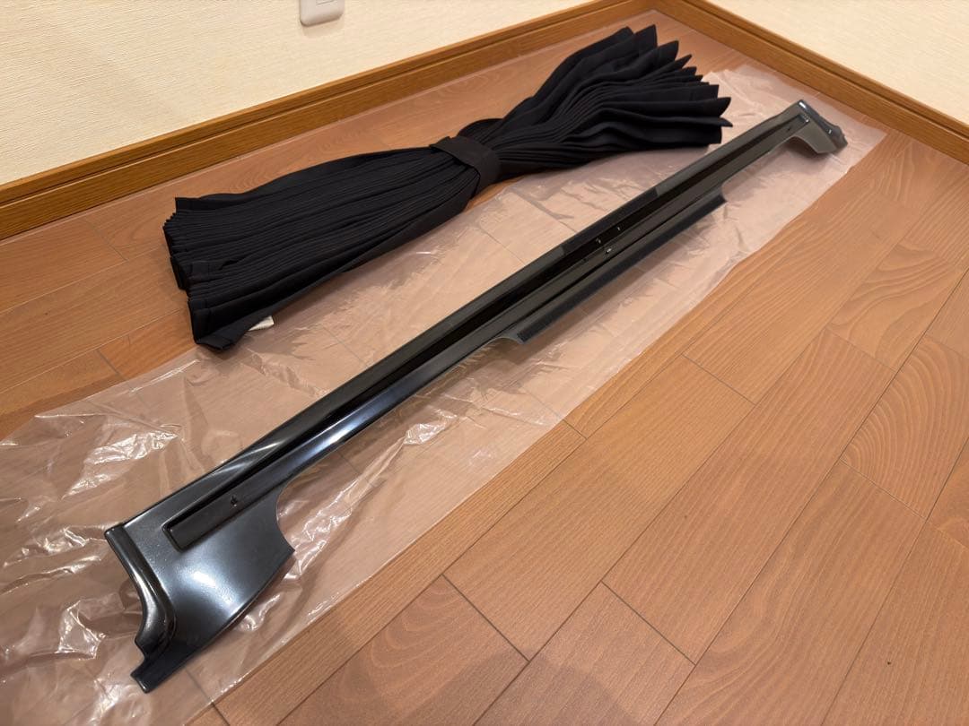 カズ・クリエイション　ハイエース200系ナロー　間仕切りカーテンマウント