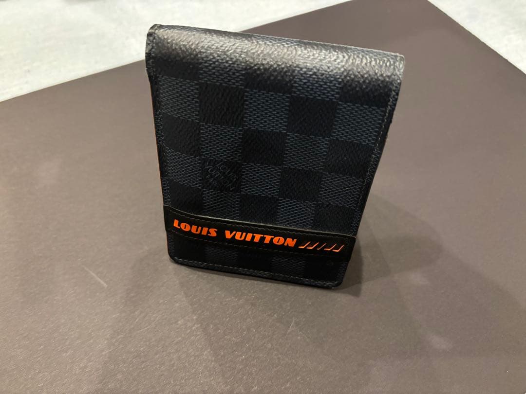 LOUIS VUITTON ダミエ　二つ折り財布　古銭入れ無し　ルイ・ヴィトン