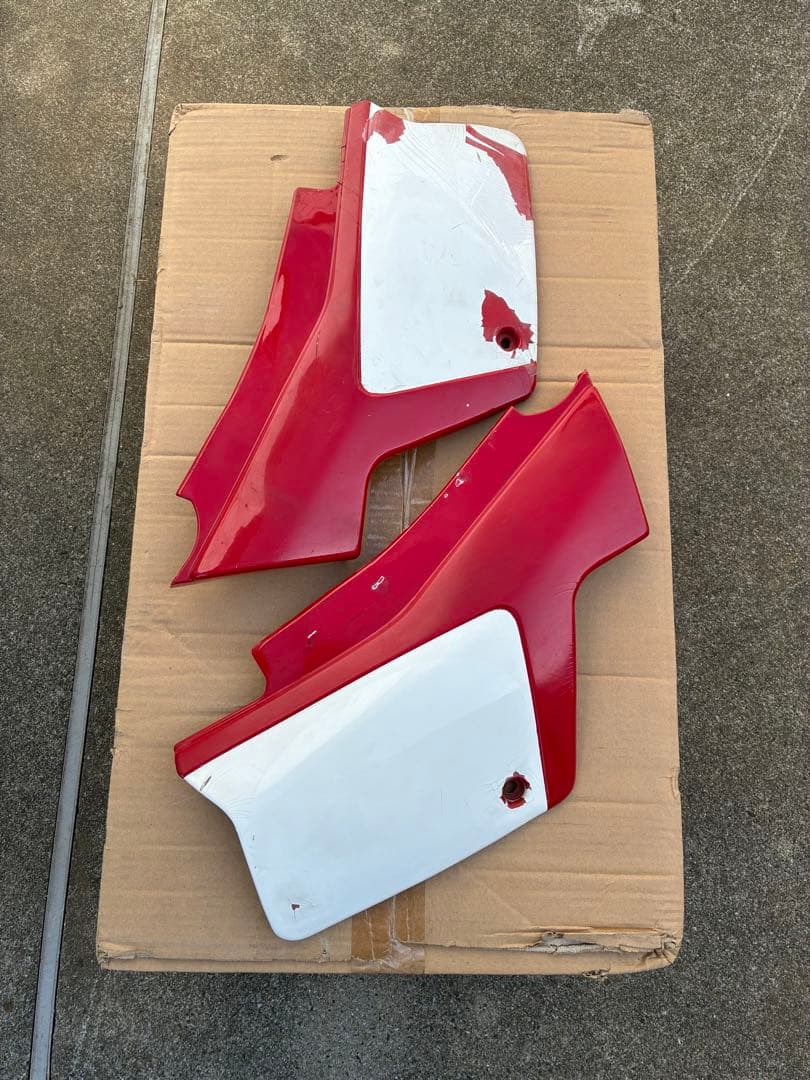 ホンダXL２５０R パリダカ　フェンダー、カウル