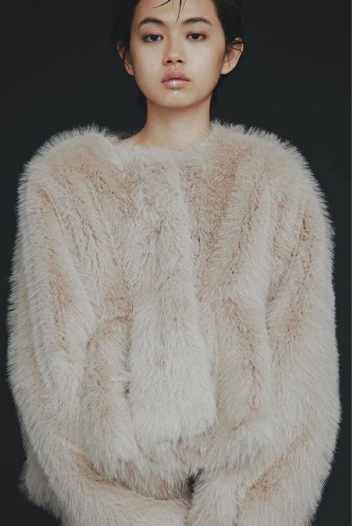 【1/25までの限定価格】Bibiy RAMONA PEPURAMU COAT