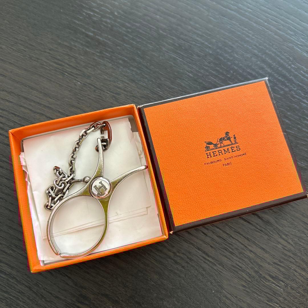 HERMES シルバー　グローブホルダー