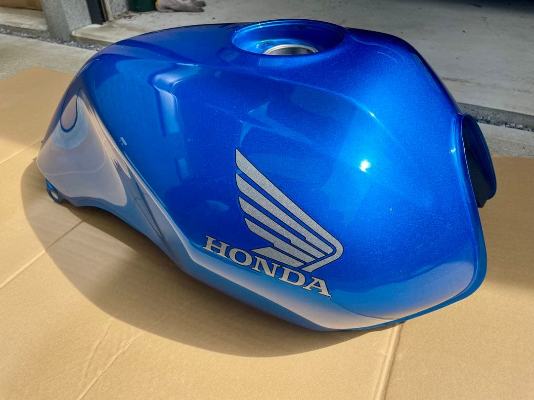 HONDA CB400SF NC42 純正タンク