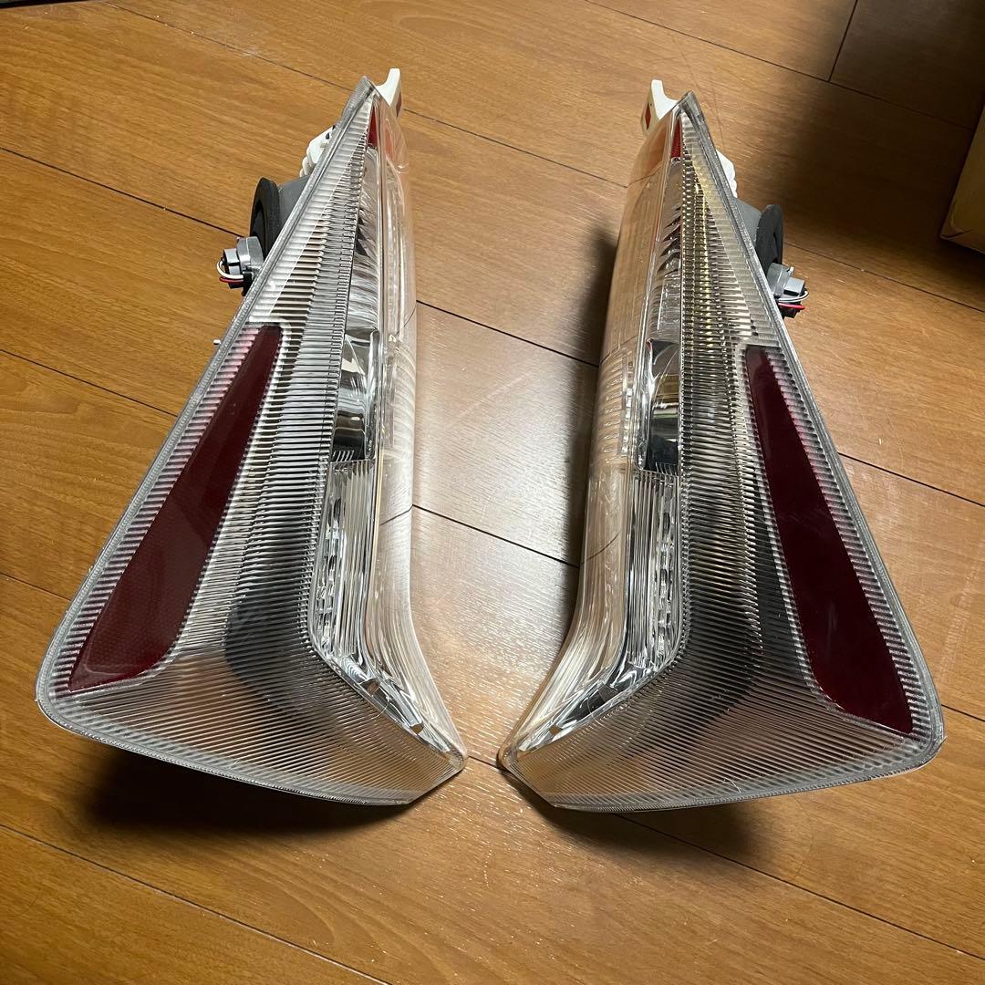 J*a様 30プリウス 前期 ZVW30 純正加工USテール　STANLEY 北