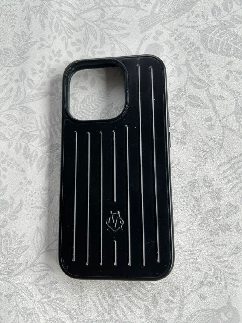 週末お値下げ　RIMOWA iPhone 15proケース写真追加