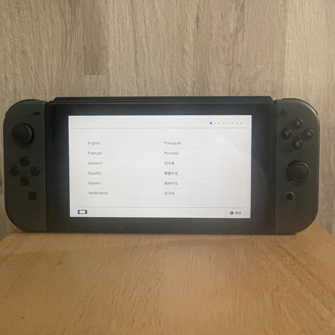 Nintendo Switch 本体 コントローラー・充電スタンド付き