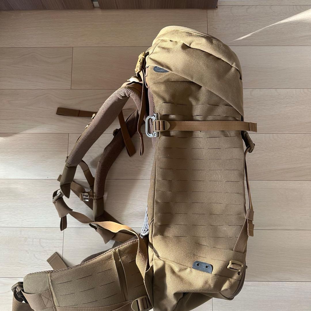 タスマニアンタイガー モジュラーパック 45 コヨーテブラウン