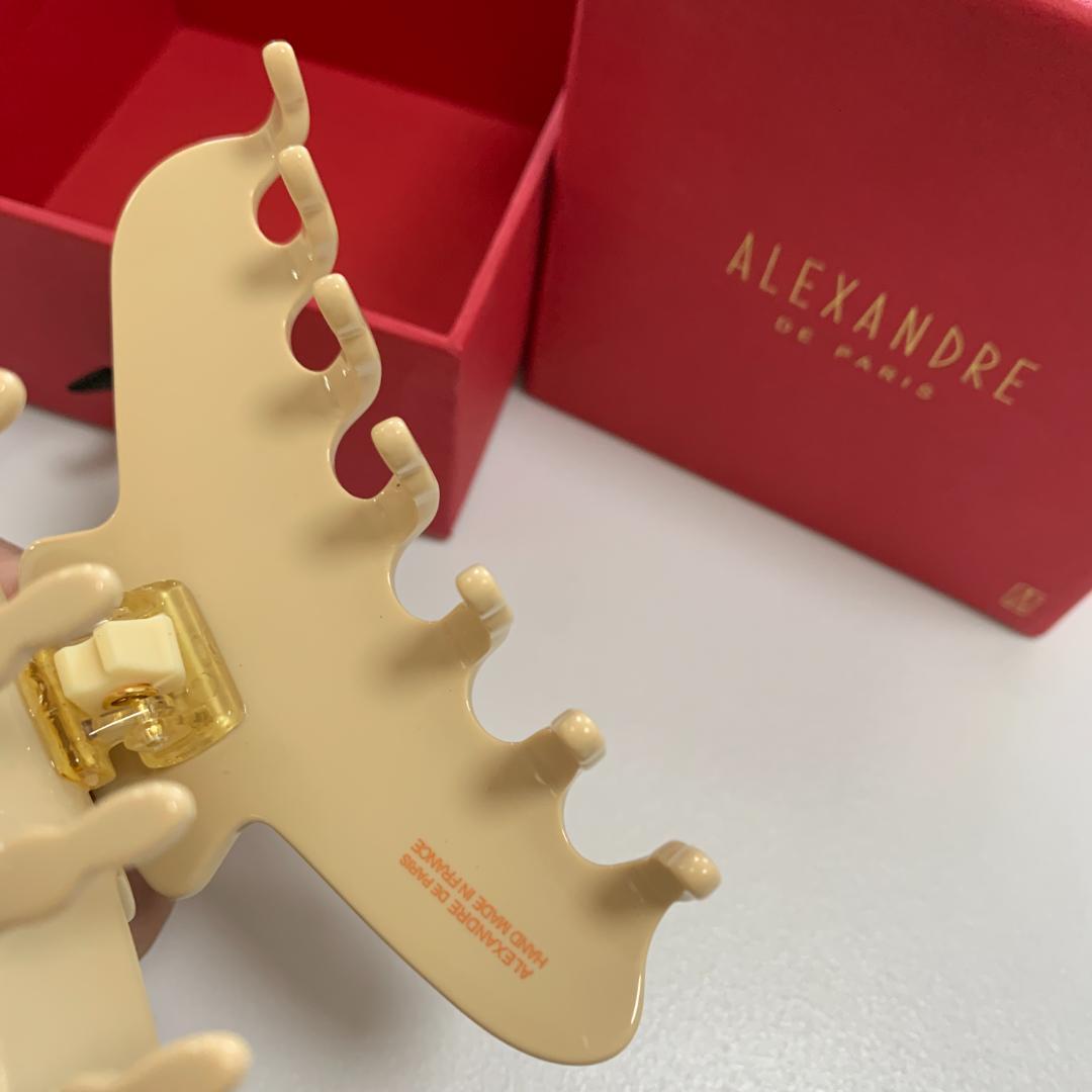ALEXANDRE DE PARIS ベージュ ヘアクリップ