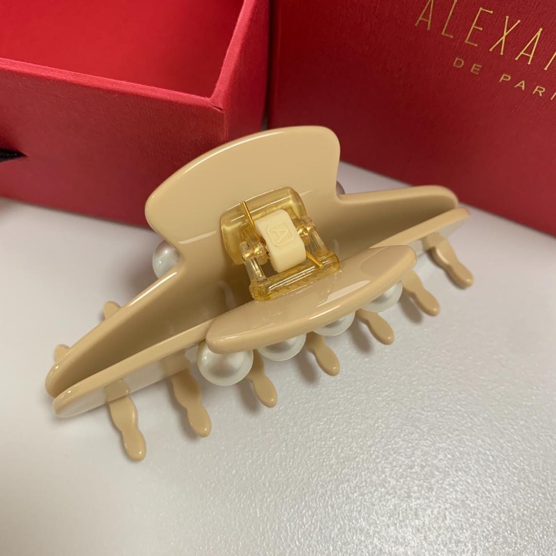 ALEXANDRE DE PARIS ベージュ ヘアクリップ