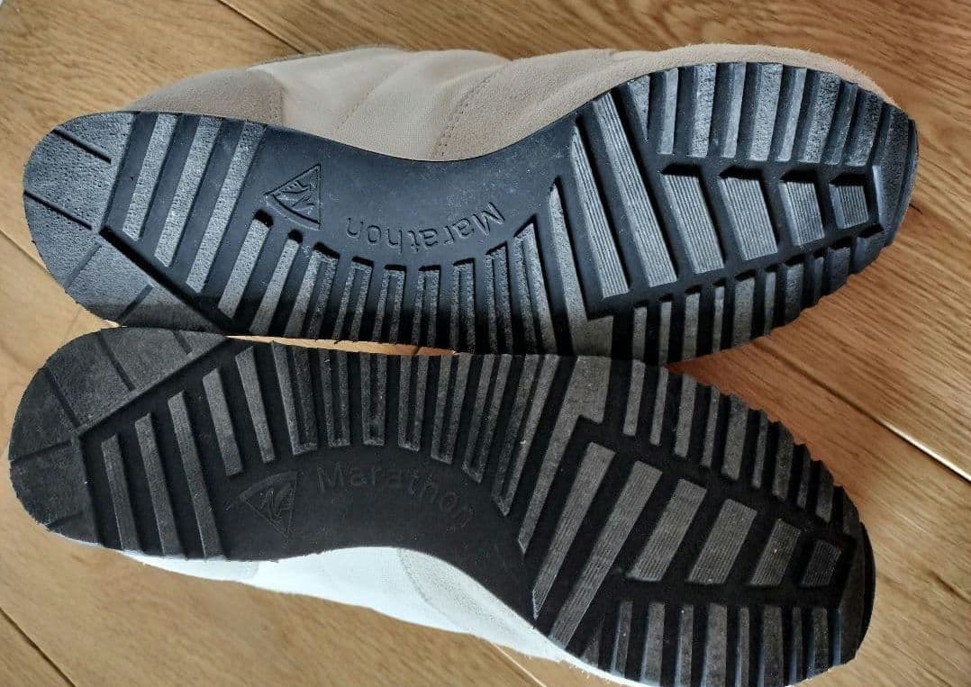 NOVESTA / MARATHON スニーカー