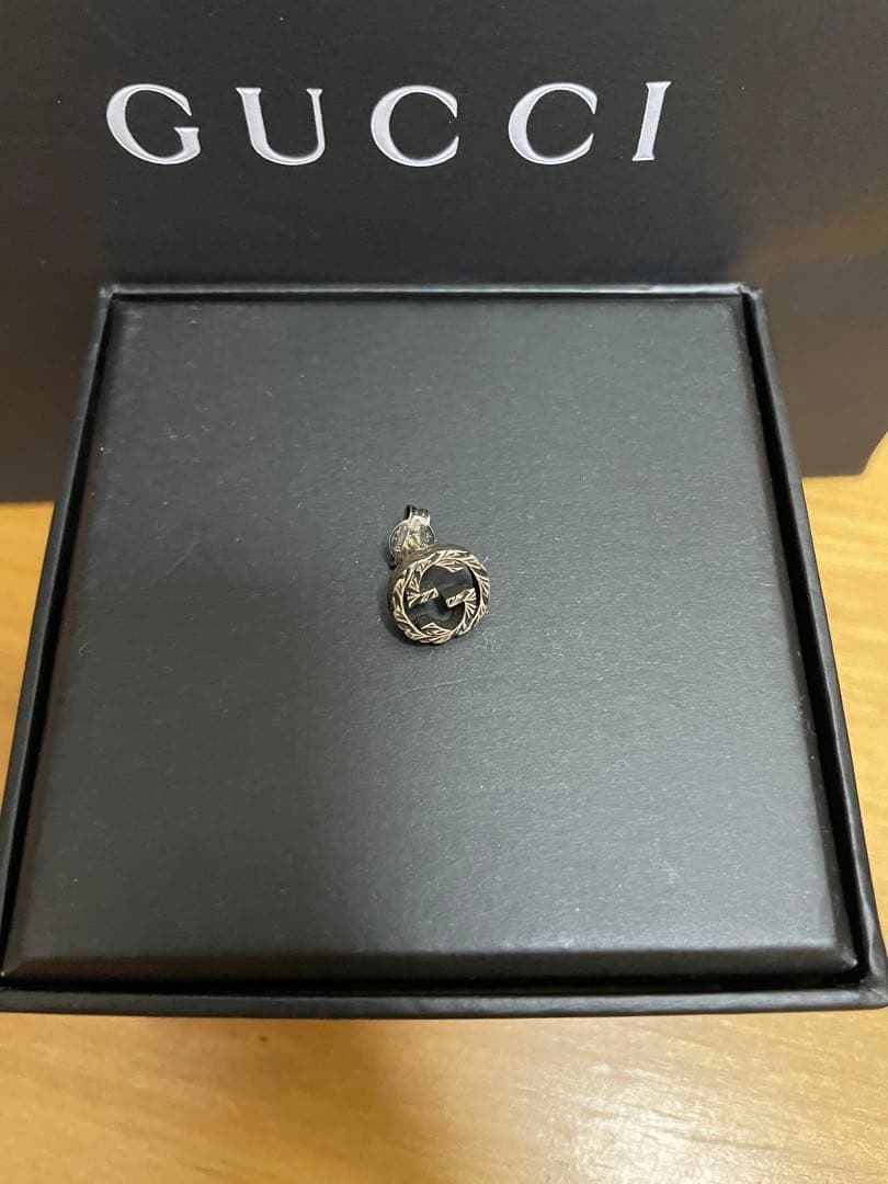 GUCCI シルバー 片耳用ピアス