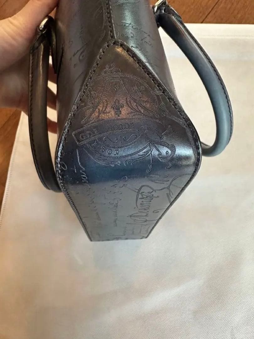 専用　BERLUTI トゥジュール ガリバー スクリットレザー メッセンジャー