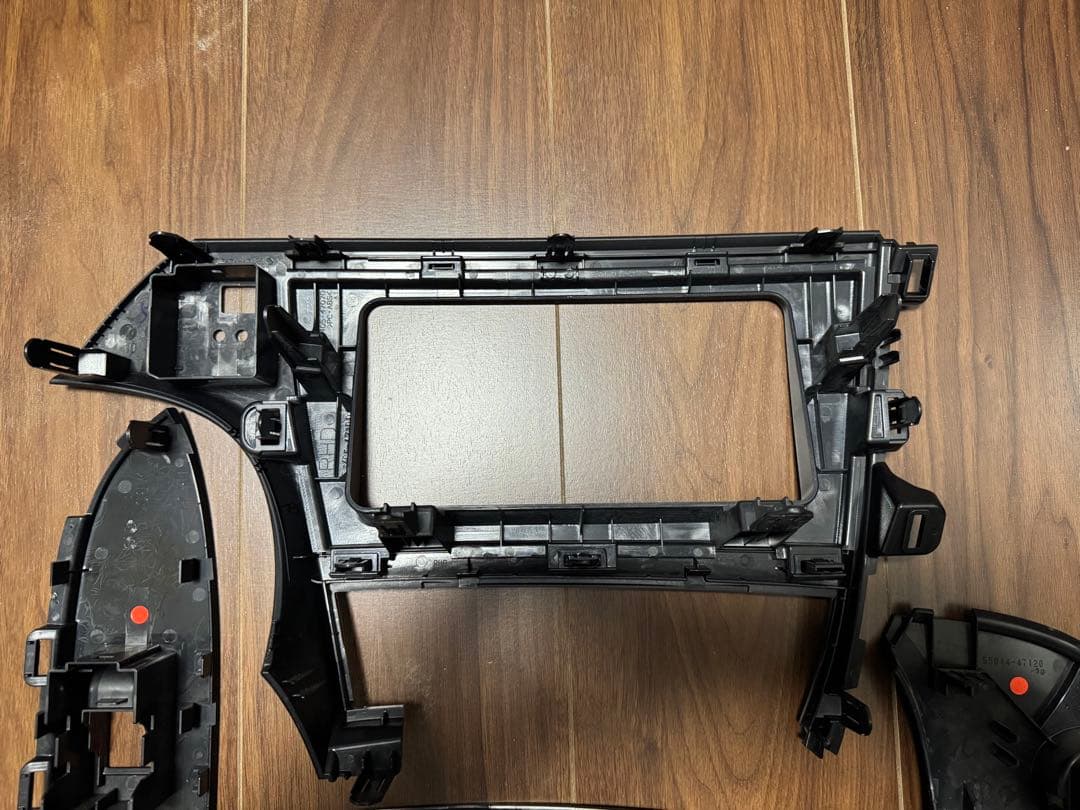 トヨタ　プリウス30 Gs内装パネル