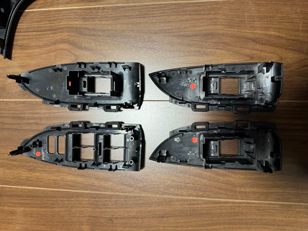 トヨタ　プリウス30 Gs内装パネル