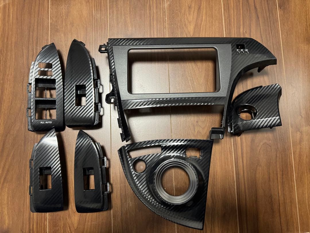 トヨタ　プリウス30 Gs内装パネル