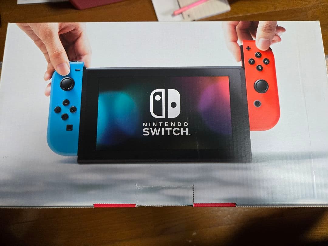 Nintendo Switch 本体・外箱・付属品 (オマケ：持ち運びケース付)