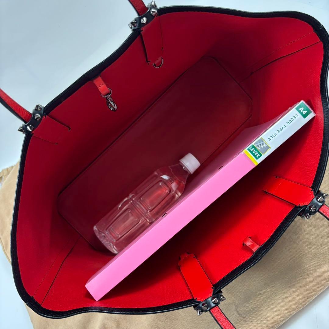 クリスチャンルブタン レザー トートバッグ スタッズ カバタ ブラック