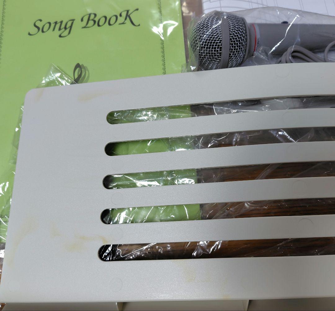 カシオキーボード スタンド付き　CASIO LK-207