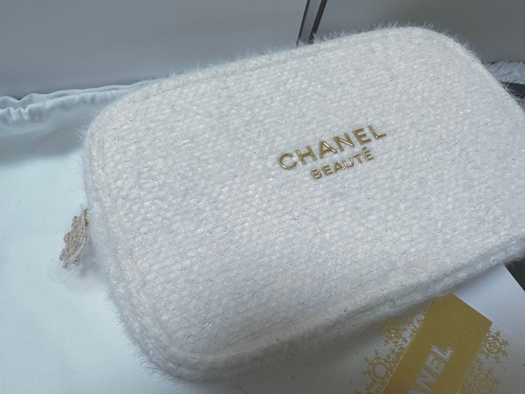CHANEL シャネル クリスマスコフレ エッセンシャルケアセット 2024