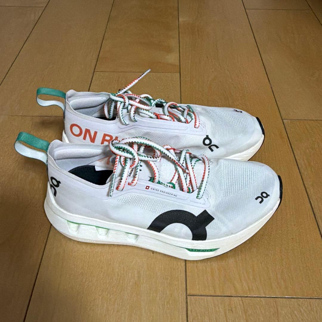 Onクラウドブームゾーン23.5センチ 美品