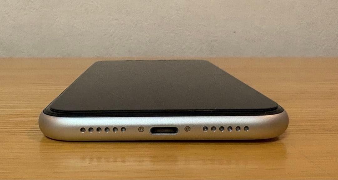 【美品】iPhone11 128GB ホワイト SIMロック解除済