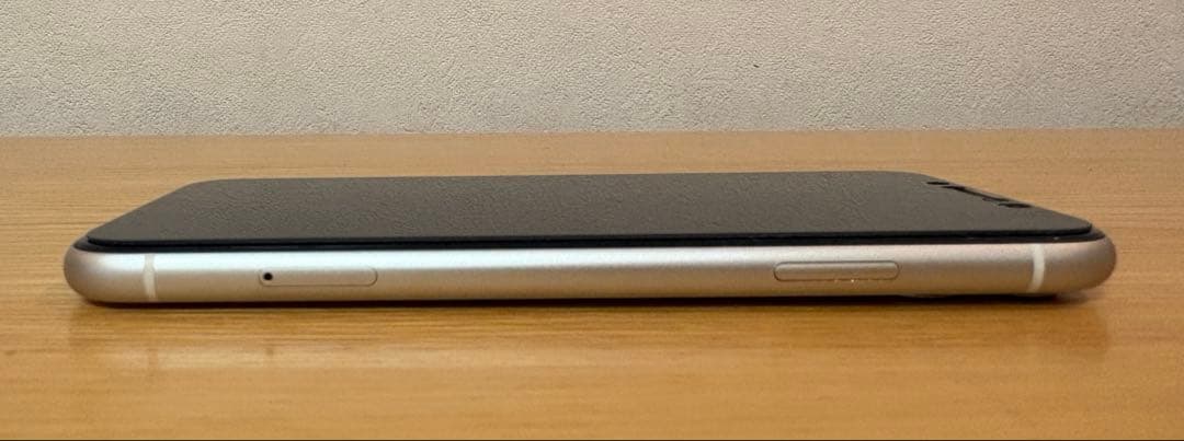 【美品】iPhone11 128GB ホワイト SIMロック解除済