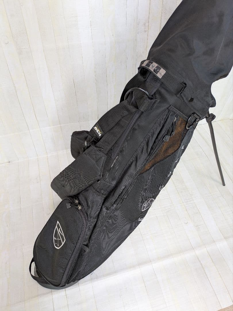 NIKE ゴルフキャディバック　スタンド付　ブラック