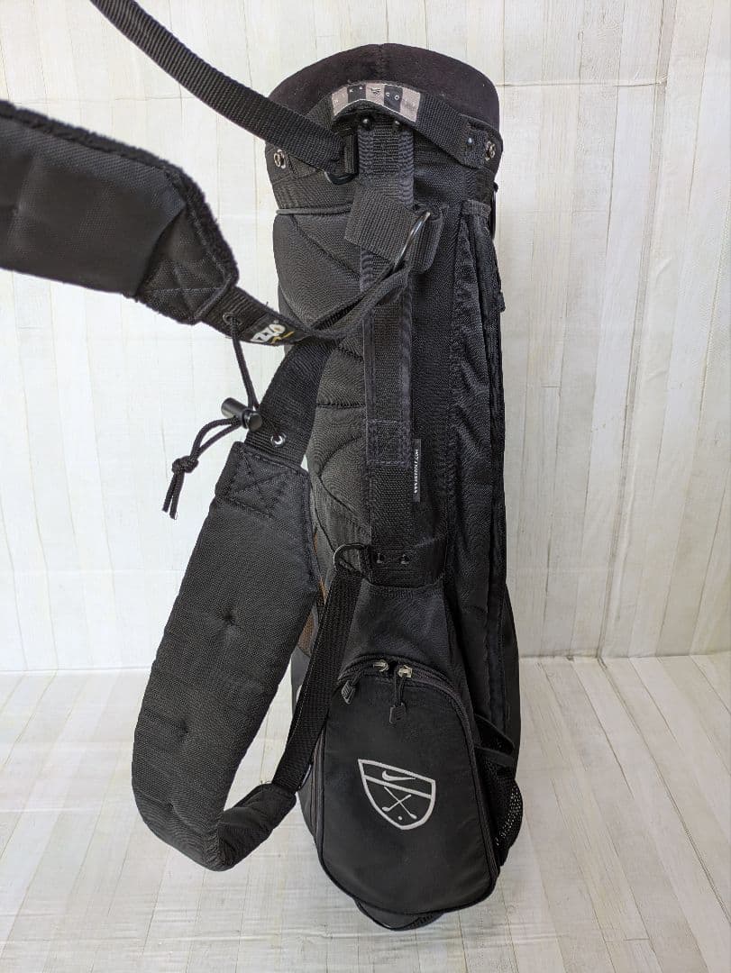 NIKE ゴルフキャディバック　スタンド付　ブラック