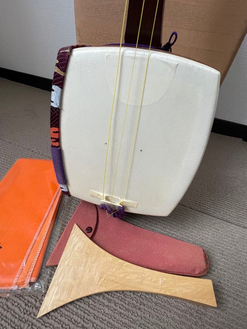 三味線本体 木製収納ボックス付 三味線箱 細棹 バチ 弦楽器 長唄 和楽器 ②